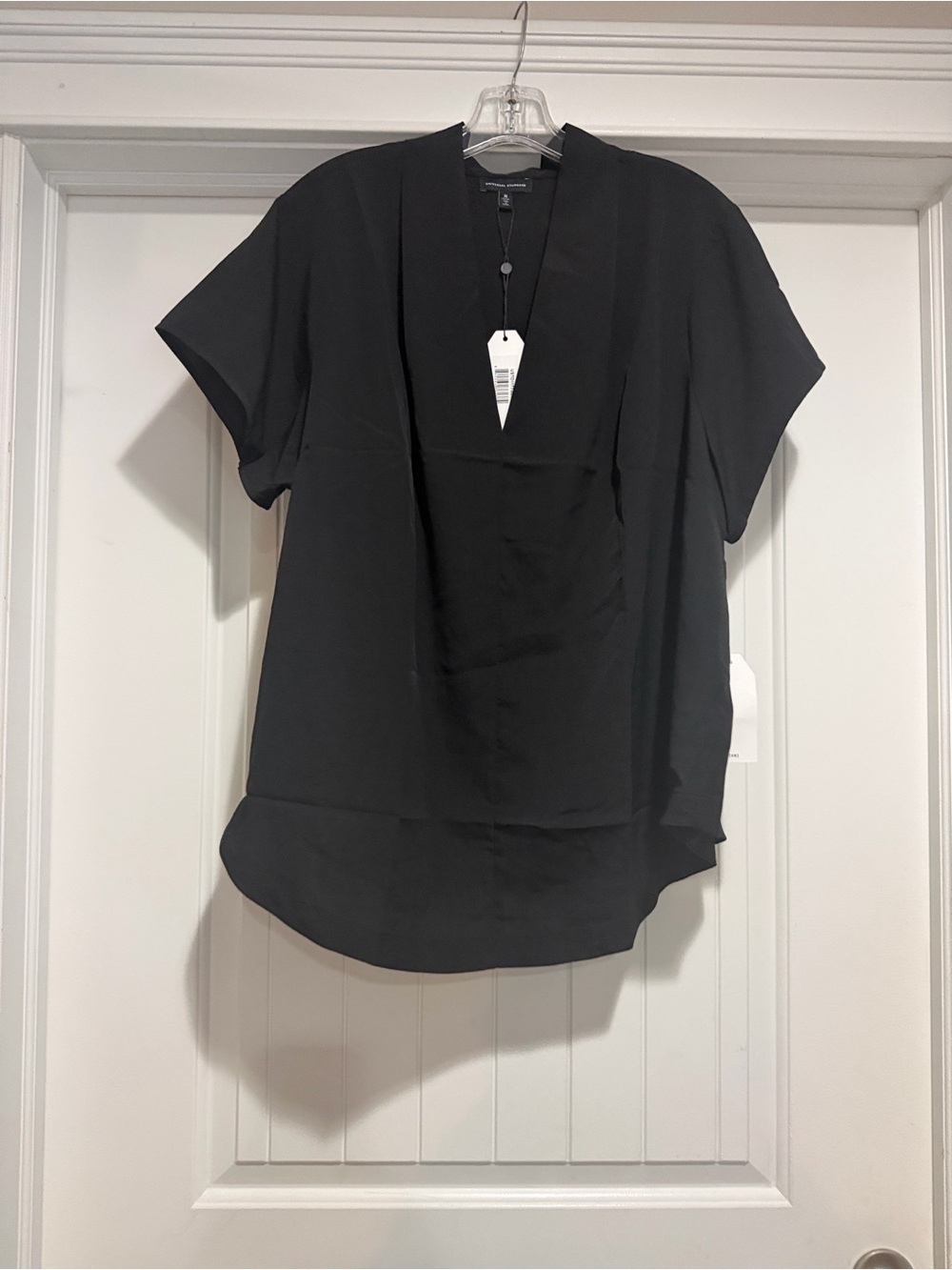 Universal Standard V-Neck Short Sleeve Women’s Shirt Size M.